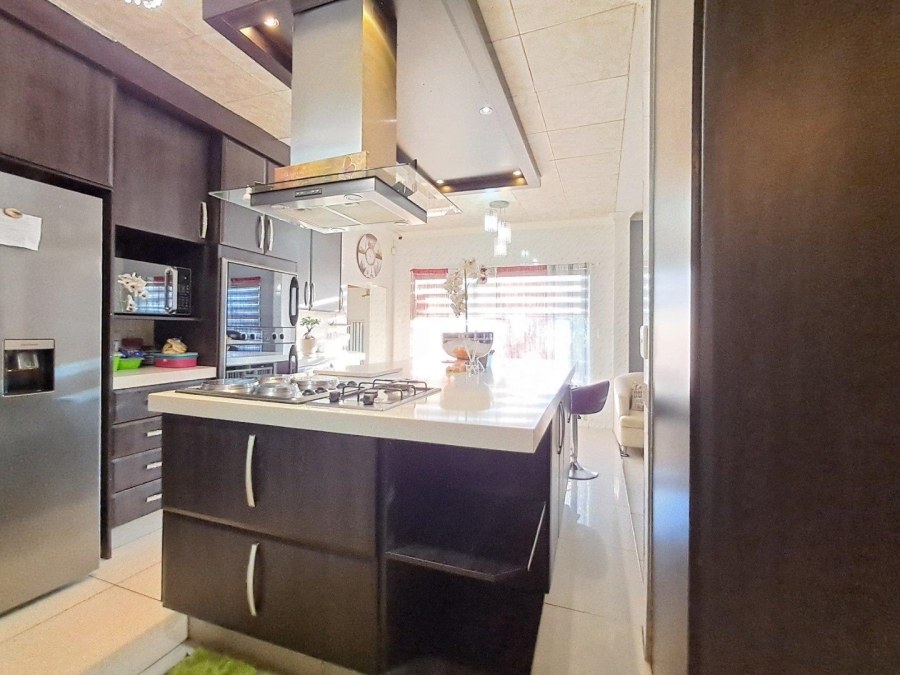 4 Bedroom Property for Sale in Albemarle Gauteng