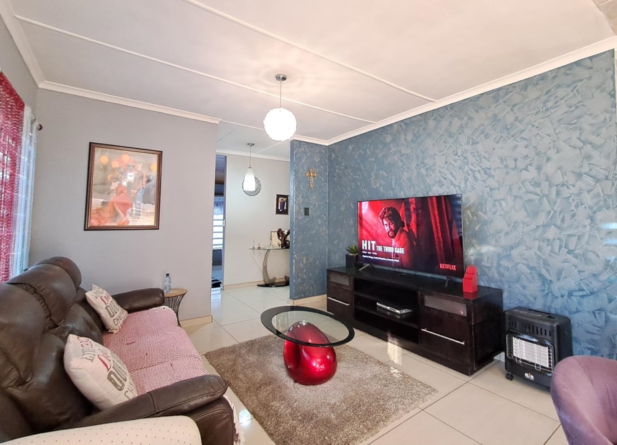 4 Bedroom Property for Sale in Albemarle Gauteng