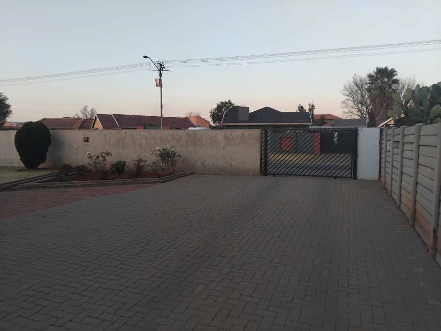 3 Bedroom Property for Sale in Leondale Gauteng