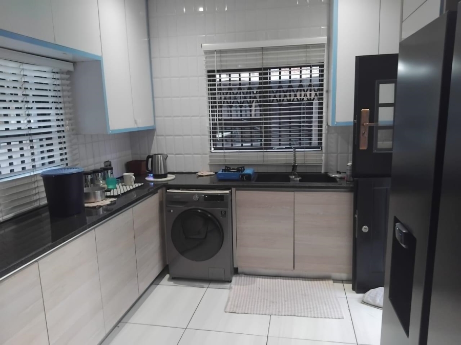 3 Bedroom Property for Sale in Leondale Gauteng