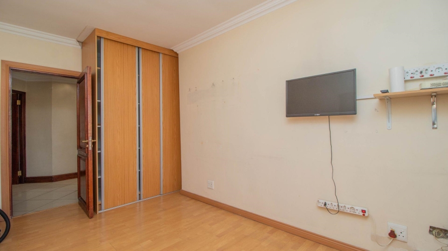 4 Bedroom Property for Sale in Mackenzie Park Gauteng