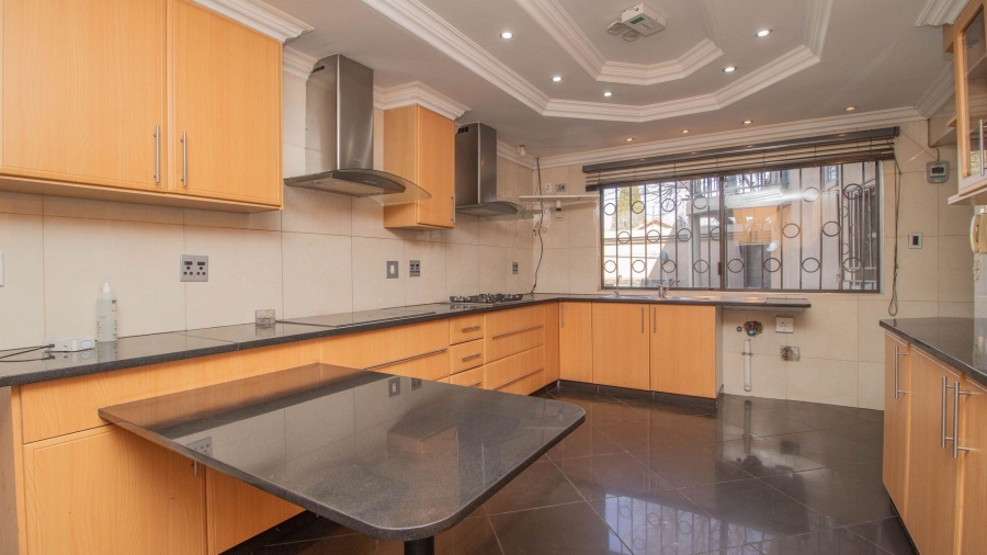 4 Bedroom Property for Sale in Mackenzie Park Gauteng