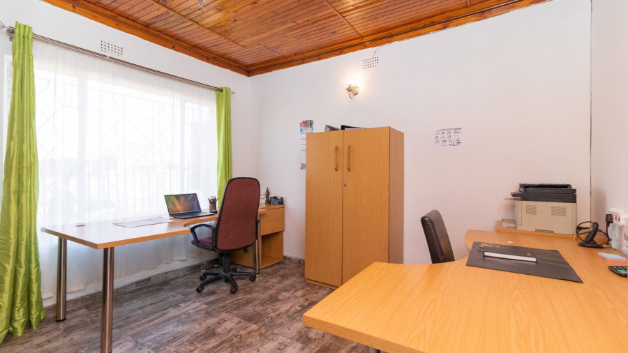 5 Bedroom Property for Sale in Actonville Gauteng