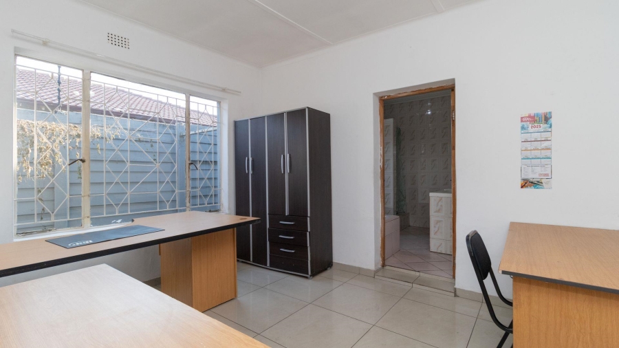 5 Bedroom Property for Sale in Actonville Gauteng