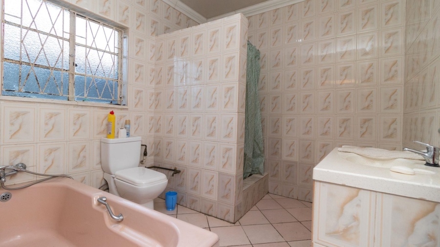 5 Bedroom Property for Sale in Actonville Gauteng
