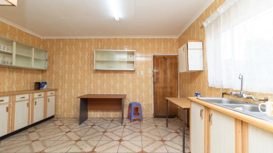 5 Bedroom Property for Sale in Actonville Gauteng