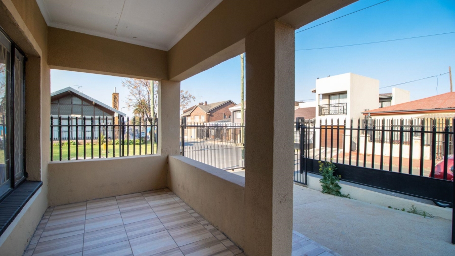 5 Bedroom Property for Sale in Actonville Gauteng