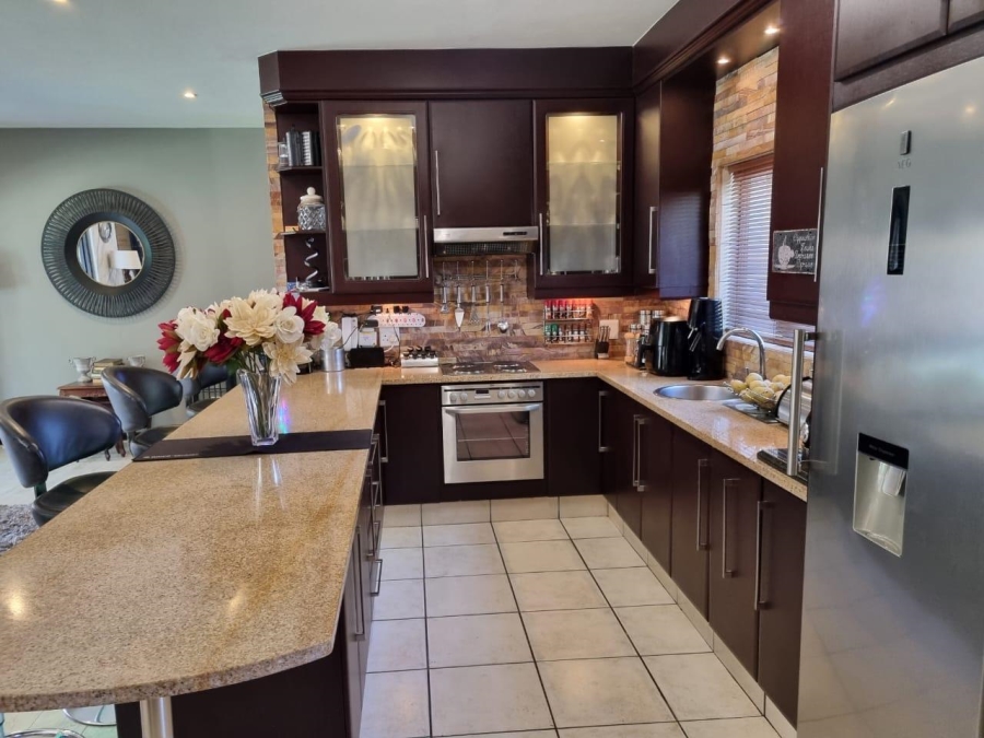 3 Bedroom Property for Sale in Northmead Gauteng
