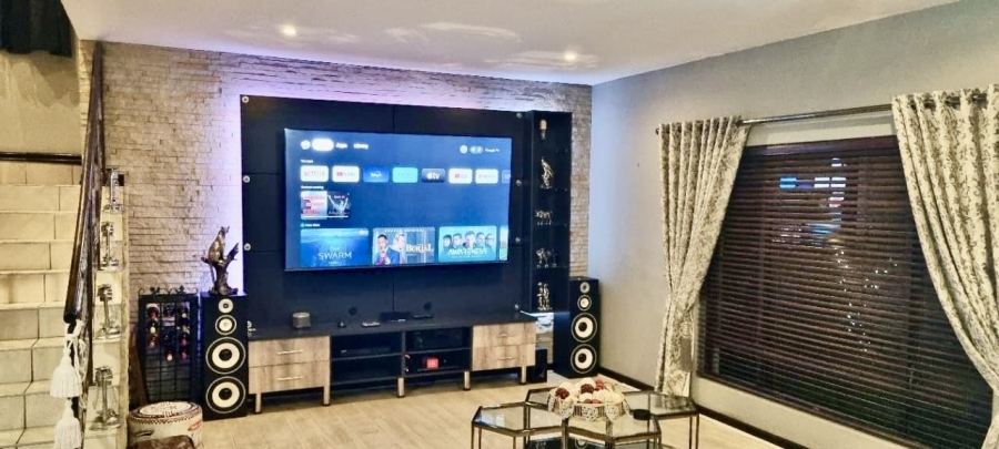 3 Bedroom Property for Sale in Northmead Gauteng