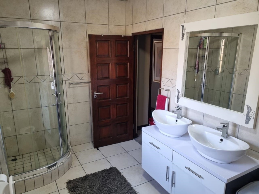 3 Bedroom Property for Sale in Northmead Gauteng