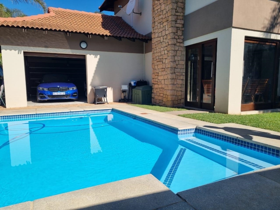 3 Bedroom Property for Sale in Northmead Gauteng