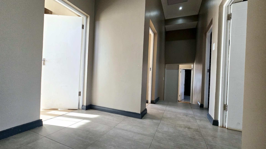 4 Bedroom Property for Sale in The Hills Game Reserve Estate Gauteng