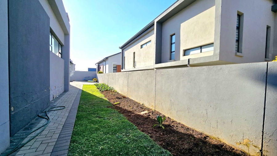 4 Bedroom Property for Sale in The Hills Game Reserve Estate Gauteng