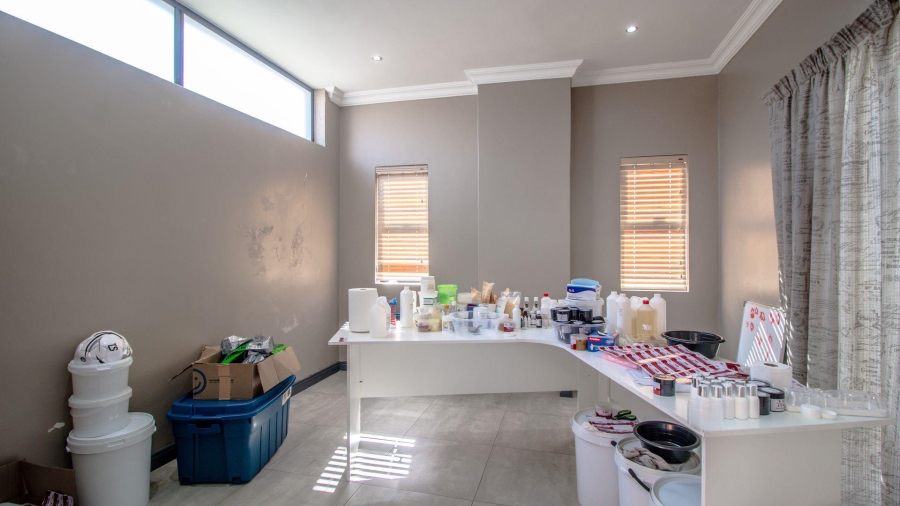 4 Bedroom Property for Sale in The Hills Game Reserve Estate Gauteng