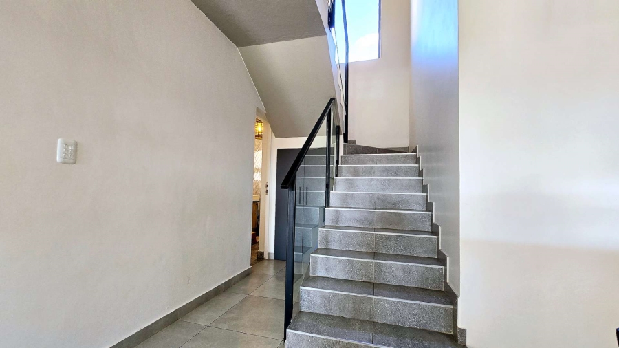 3 Bedroom Property for Sale in Six Fountains Residential Estate Gauteng