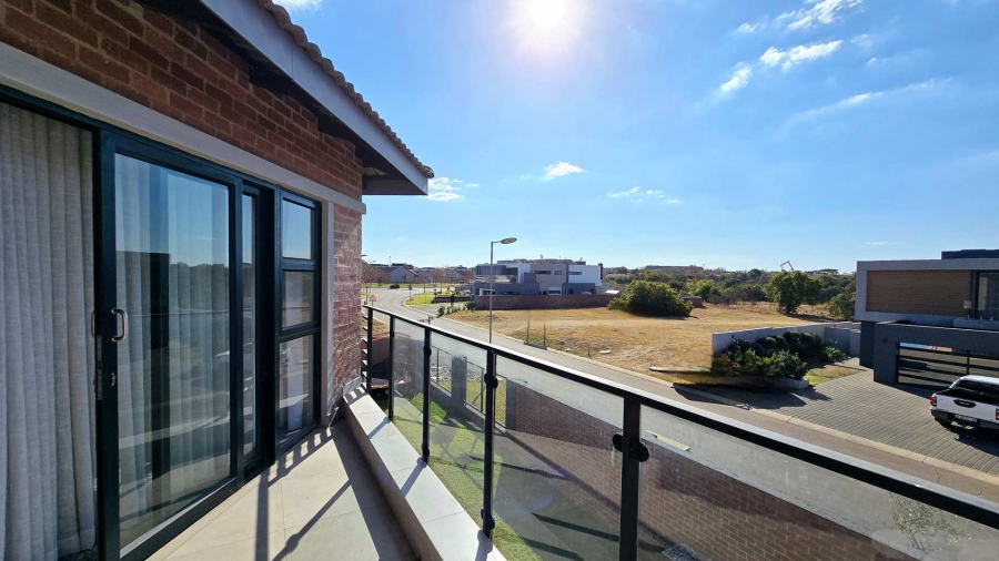 3 Bedroom Property for Sale in Six Fountains Residential Estate Gauteng