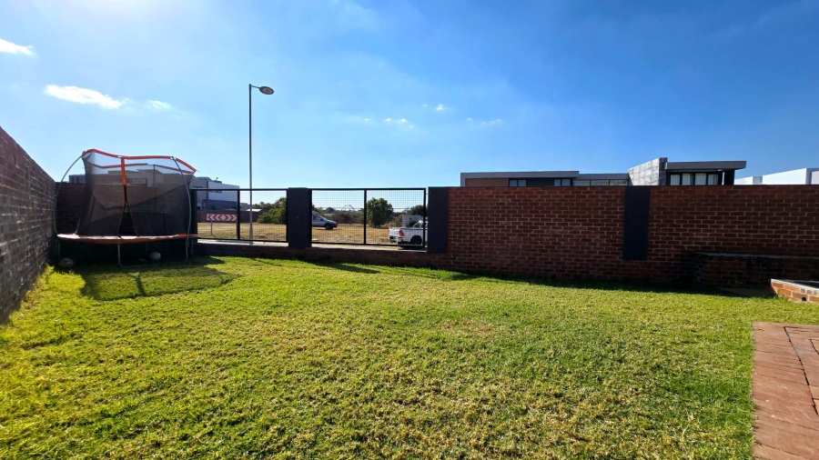 3 Bedroom Property for Sale in Six Fountains Residential Estate Gauteng