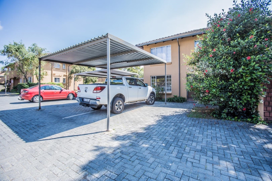 2 Bedroom Property for Sale in Moreleta Park Gauteng