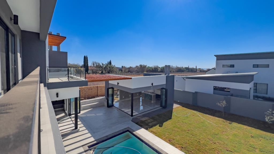 5 Bedroom Property for Sale in Midstream Heights Gauteng