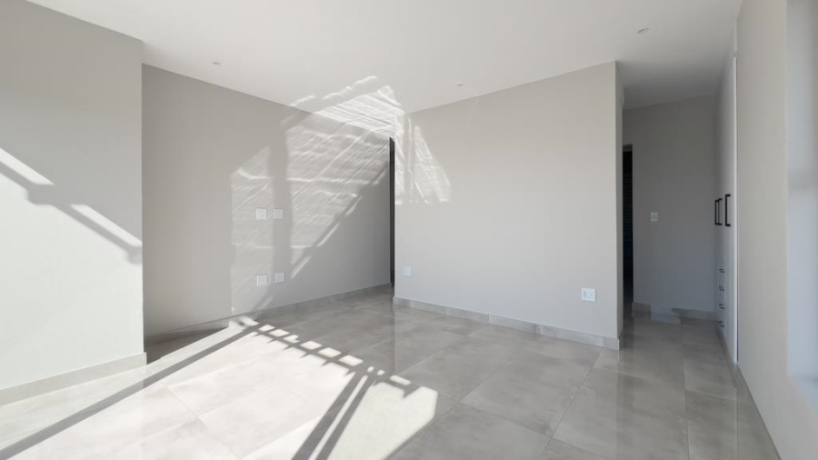 5 Bedroom Property for Sale in Midstream Heights Gauteng