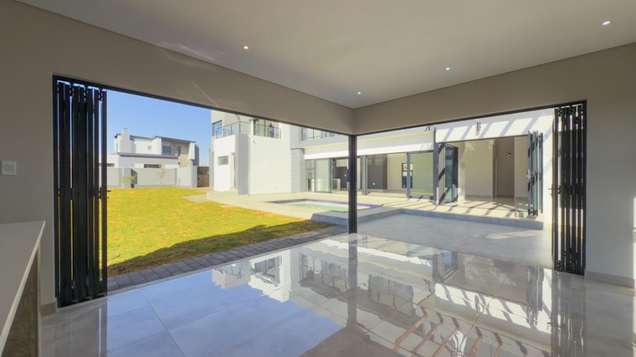 5 Bedroom Property for Sale in Midstream Heights Gauteng
