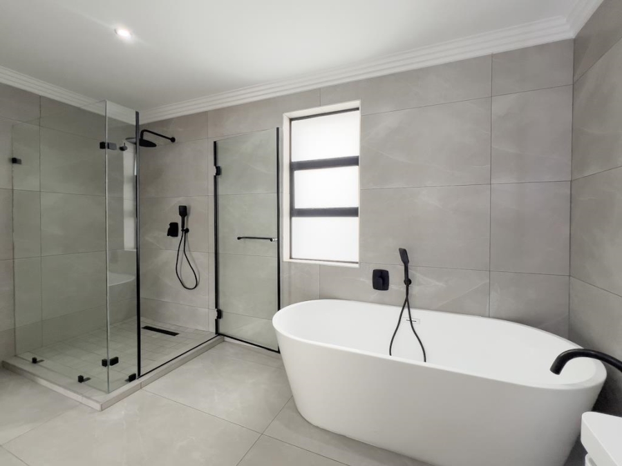 4 Bedroom Property for Sale in Fountainbrook Estate Gauteng