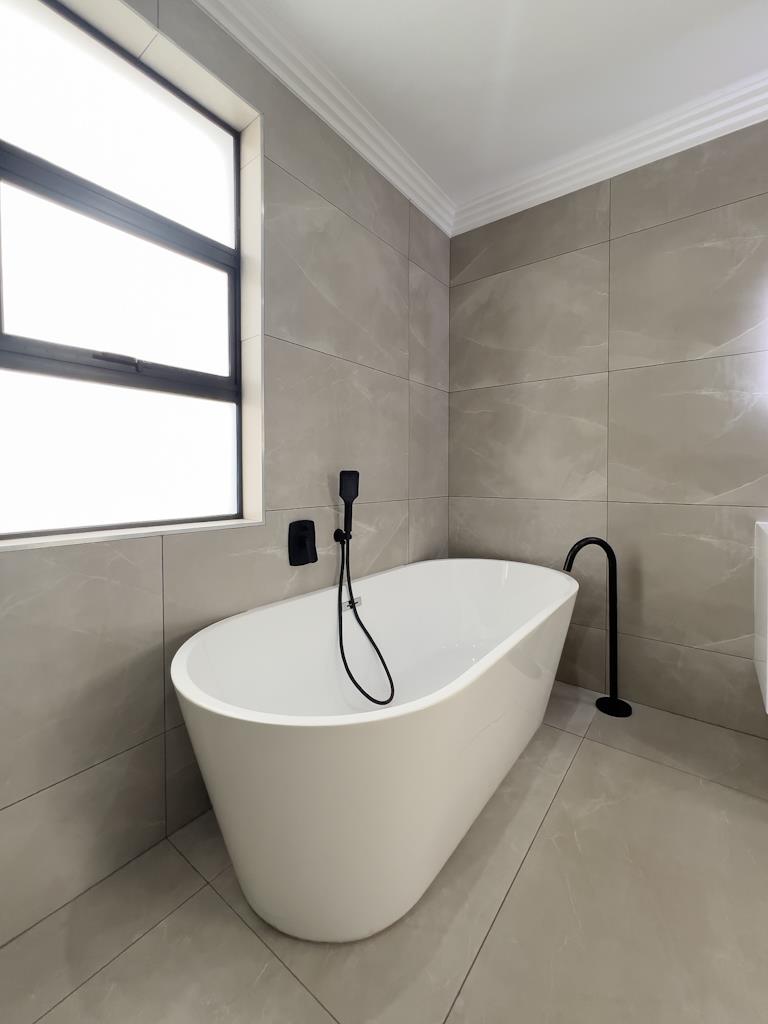 4 Bedroom Property for Sale in Fountainbrook Estate Gauteng