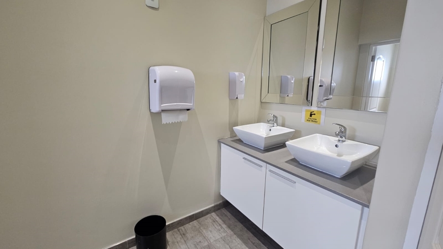 To Let commercial Property for Rent in Ferndale Gauteng