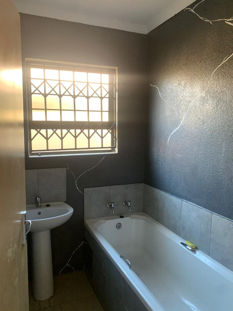 3 Bedroom Property for Sale in Soshanguve VV Gauteng