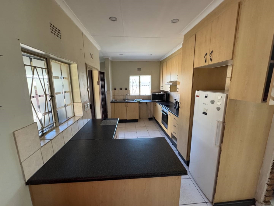 3 Bedroom Property for Sale in Verwoerdpark Gauteng