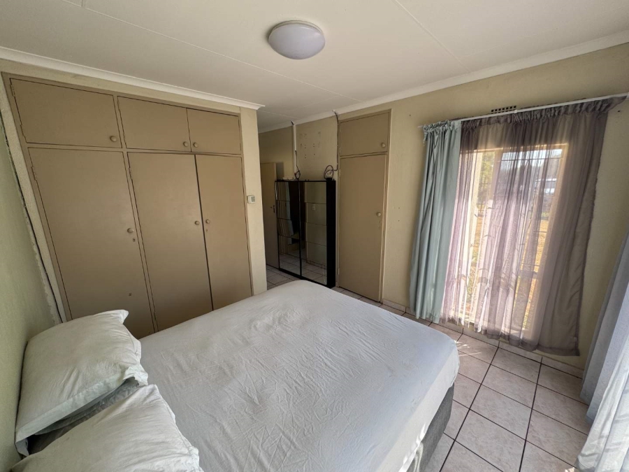 3 Bedroom Property for Sale in Verwoerdpark Gauteng