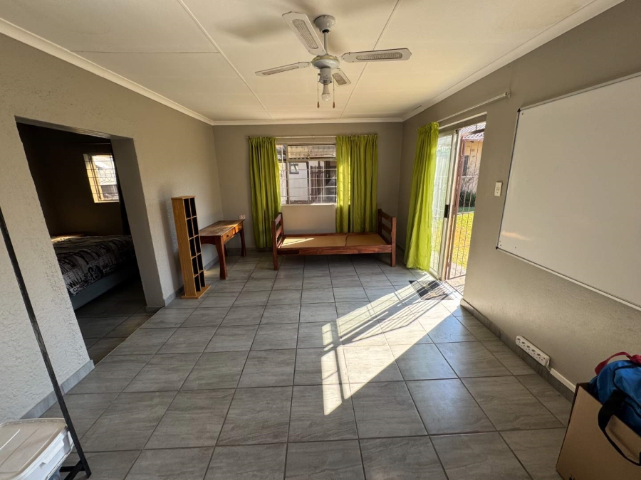 3 Bedroom Property for Sale in Verwoerdpark Gauteng