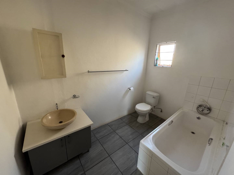 3 Bedroom Property for Sale in Verwoerdpark Gauteng