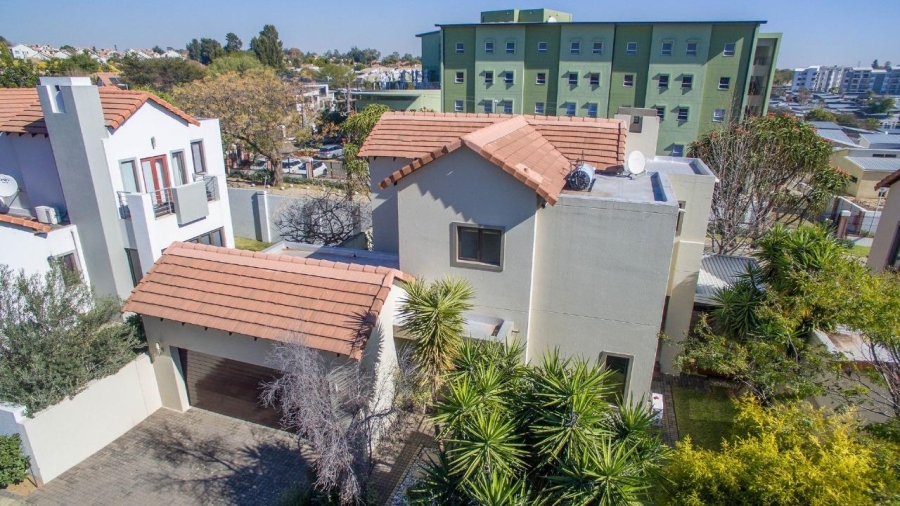 3 Bedroom Property for Sale in Fourways Gauteng