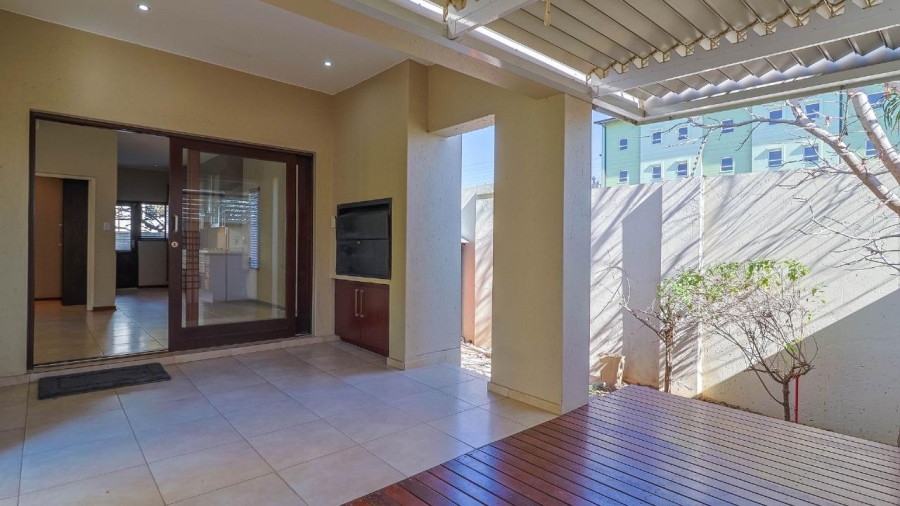 3 Bedroom Property for Sale in Fourways Gauteng