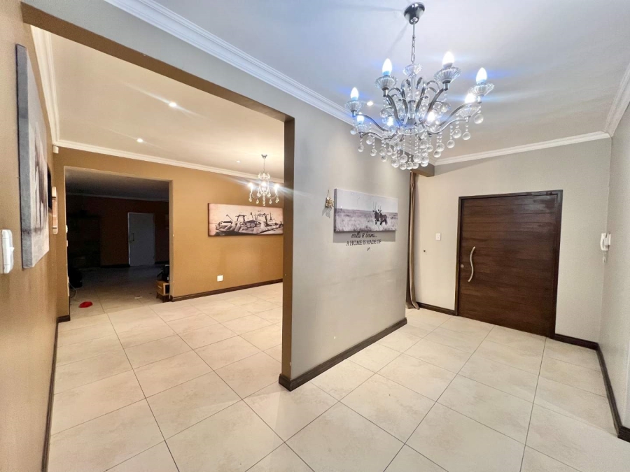 To Let 5 Bedroom Property for Rent in Bryanston Gauteng