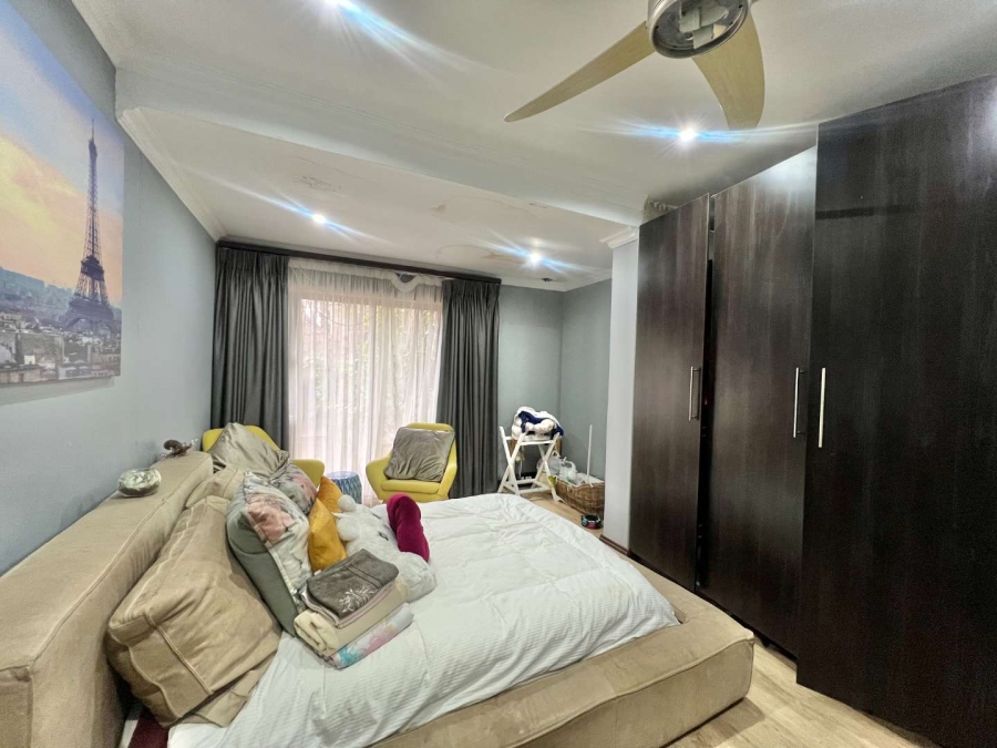 To Let 5 Bedroom Property for Rent in Bryanston Gauteng