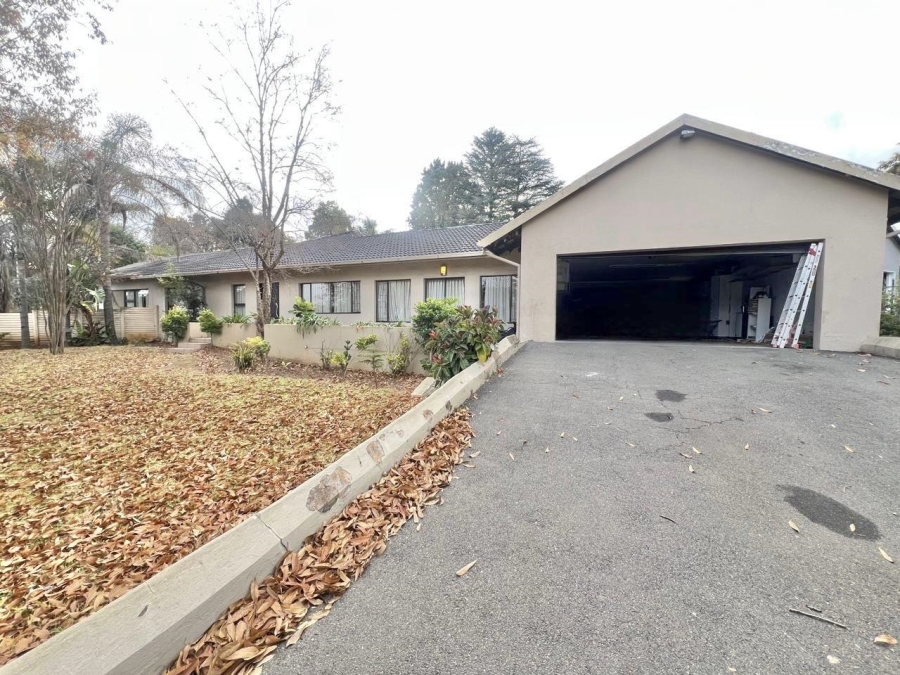 To Let 5 Bedroom Property for Rent in Bryanston Gauteng