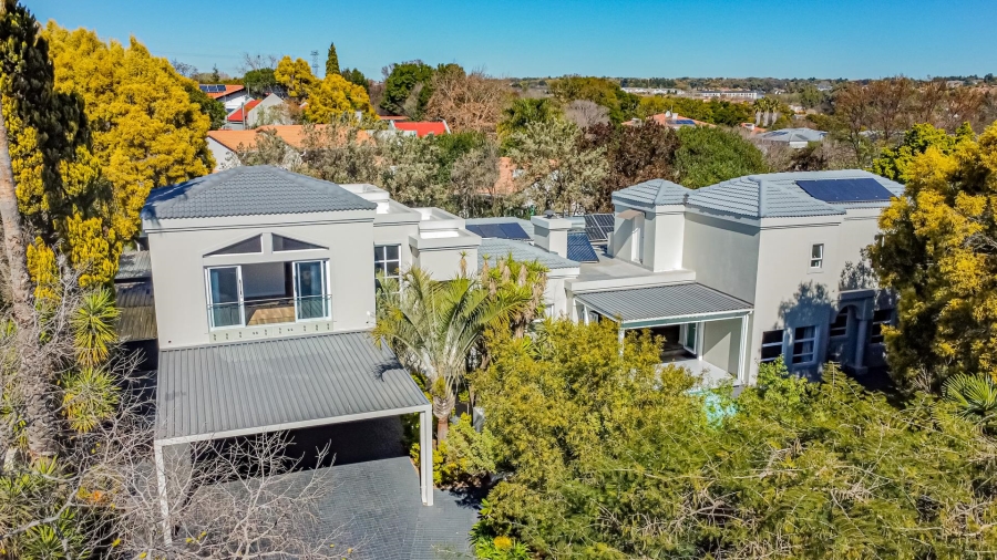 4 Bedroom Property for Sale in Dainfern Golf Estate Gauteng