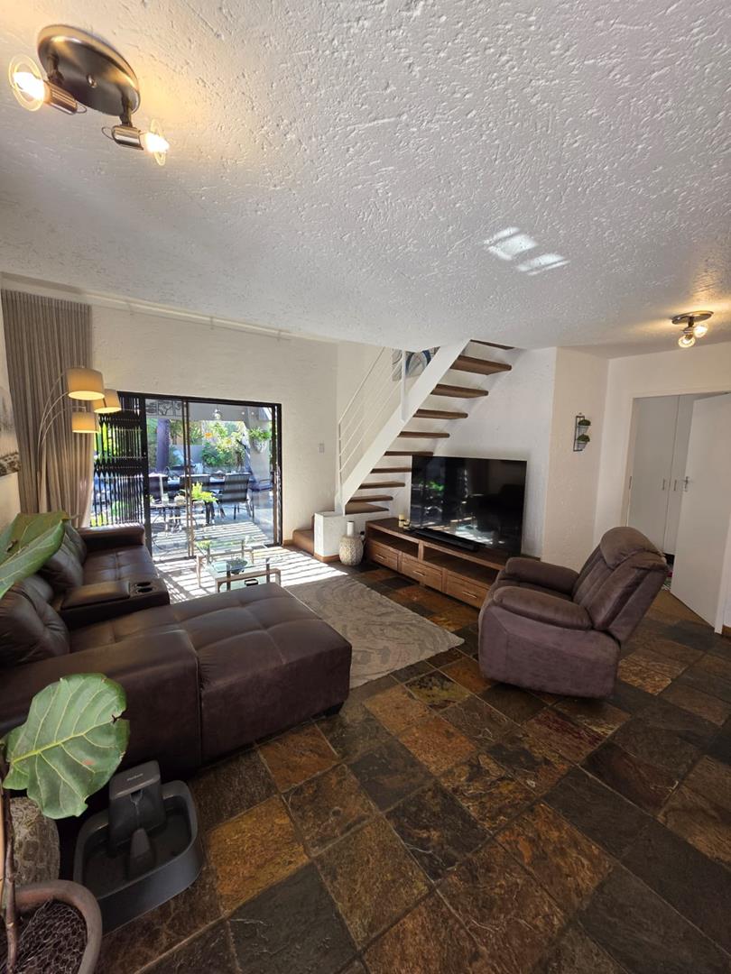To Let 4 Bedroom Property for Rent in North Riding Gauteng