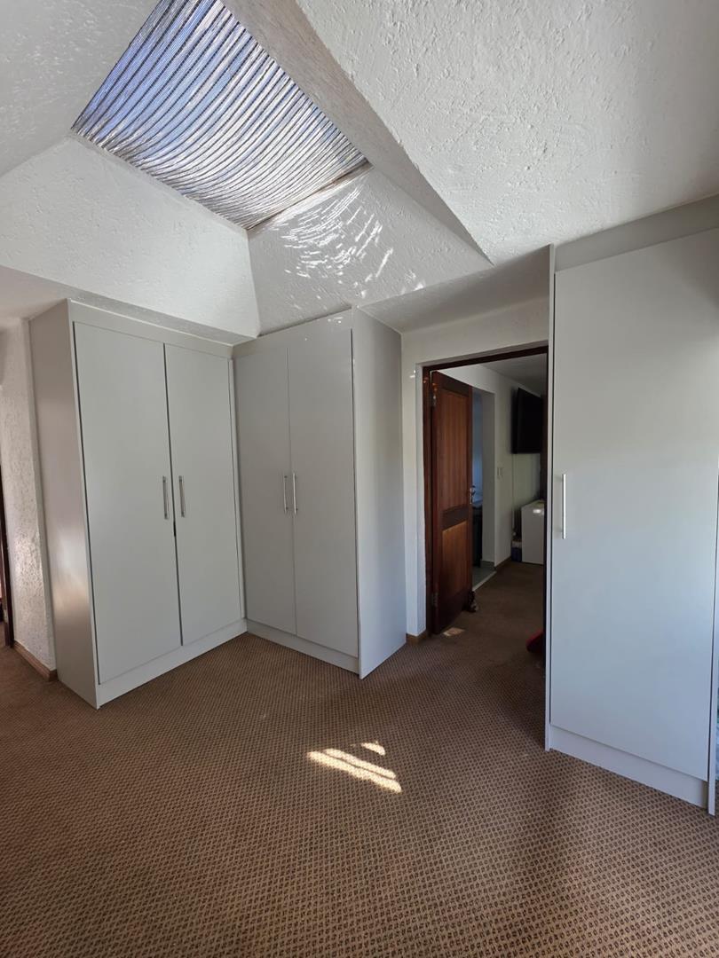 To Let 4 Bedroom Property for Rent in North Riding Gauteng