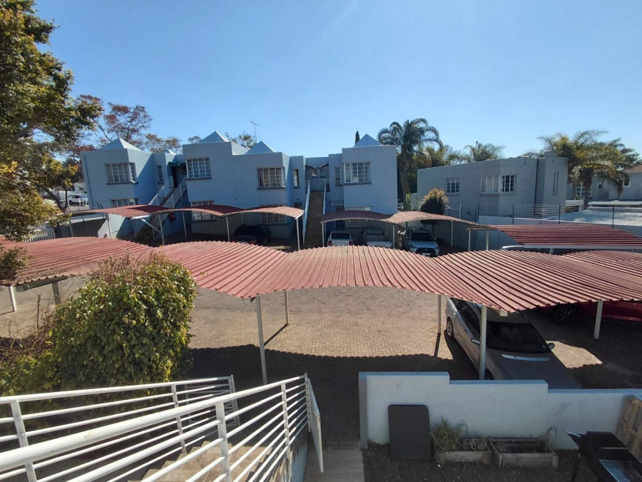 To Let 1 Bedroom Property for Rent in Lonehill Gauteng