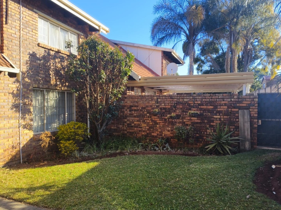 3 Bedroom Property for Sale in Murrayfield Gauteng