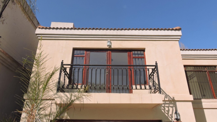 To Let 3 Bedroom Property for Rent in Waterkloof Gauteng