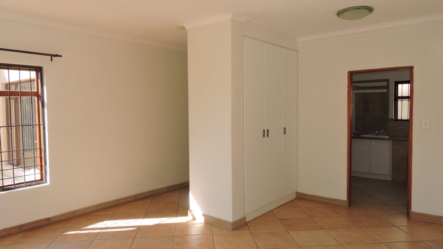 To Let 3 Bedroom Property for Rent in Waterkloof Gauteng