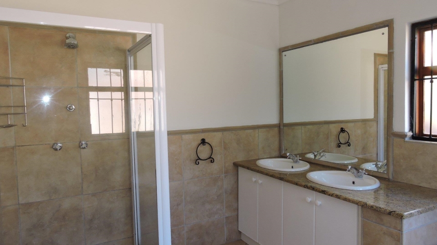 To Let 3 Bedroom Property for Rent in Waterkloof Gauteng