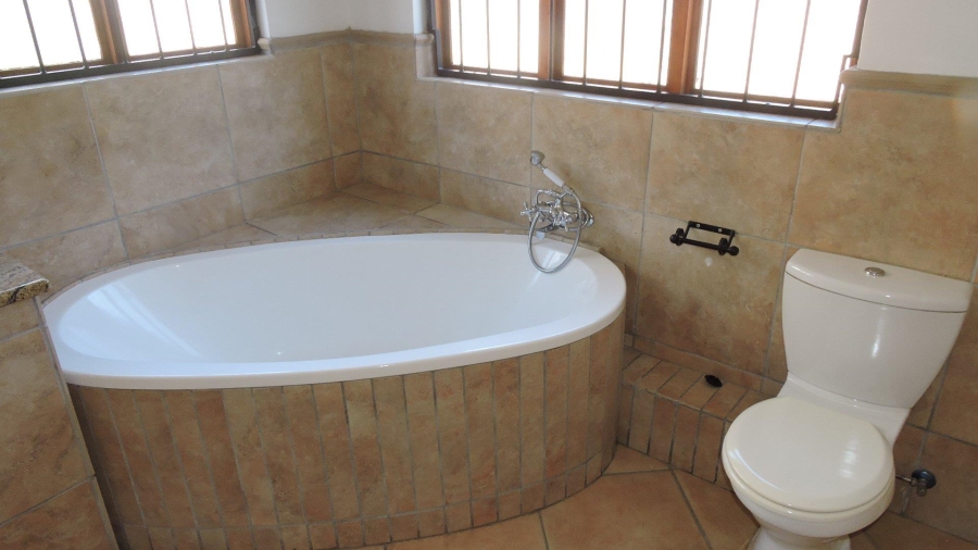 To Let 3 Bedroom Property for Rent in Waterkloof Gauteng