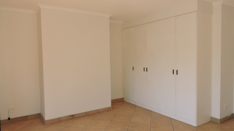 To Let 3 Bedroom Property for Rent in Waterkloof Gauteng