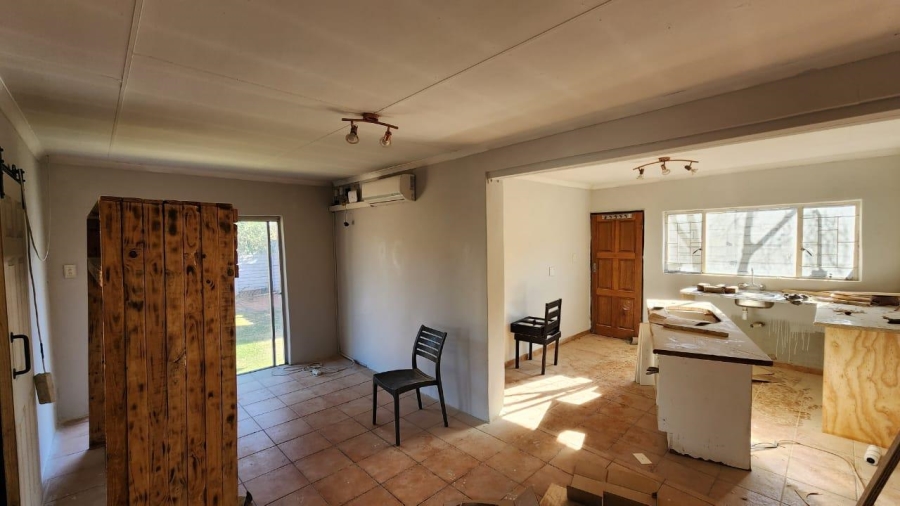 To Let 2 Bedroom Property for Rent in Wierdapark Gauteng