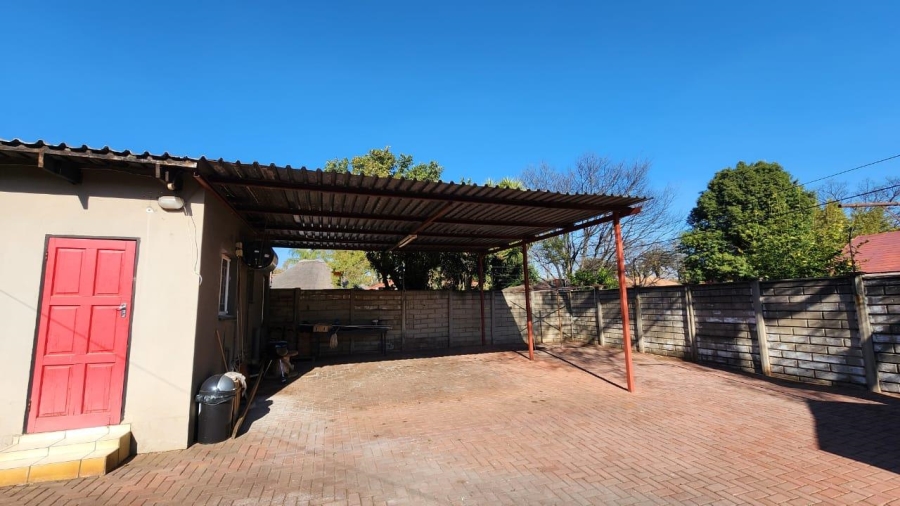 To Let 2 Bedroom Property for Rent in Wierdapark Gauteng